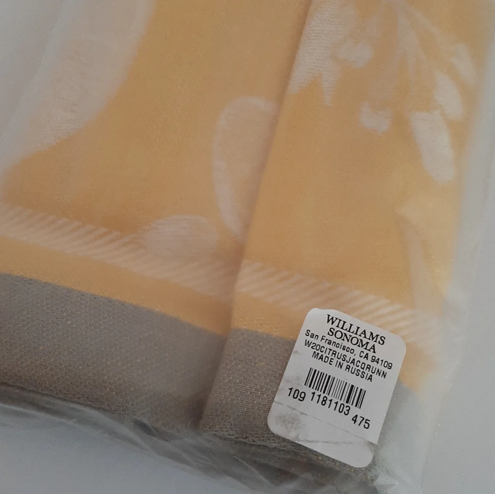 **Williams Sonoma Citrus Jacquard Linen Table Runner